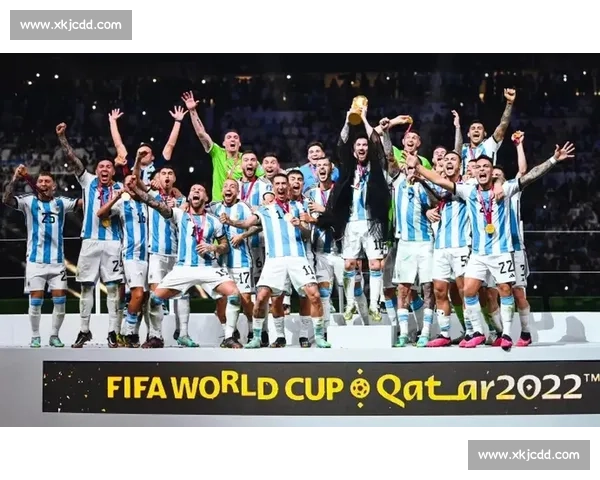 热泪盈眶！捧起大力神杯的那一刻，冠军庆典，让梦想闪闪发光！