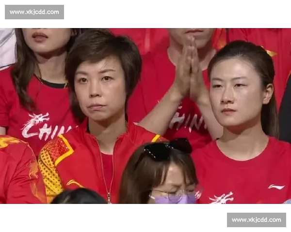 丁宁现身某活动，笑容依旧甜美，是不是暗示着复出