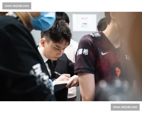 电竞教练的“B计划”，数据分析与心理博弈的较量！