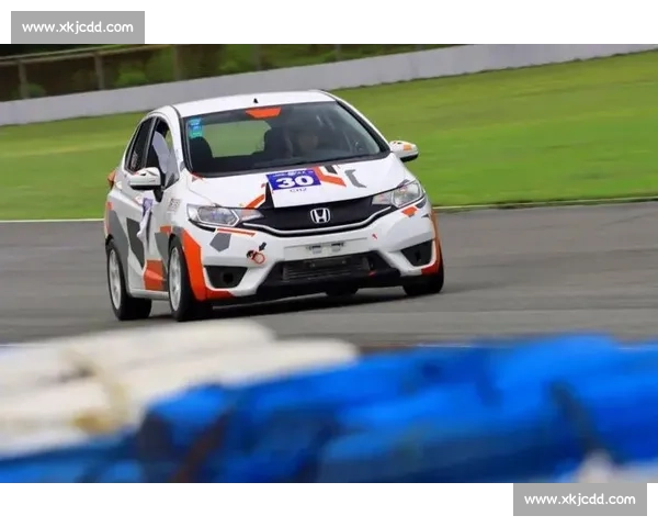 赛道英雄！WRC车手们用汗水铸就辉煌，令人敬佩